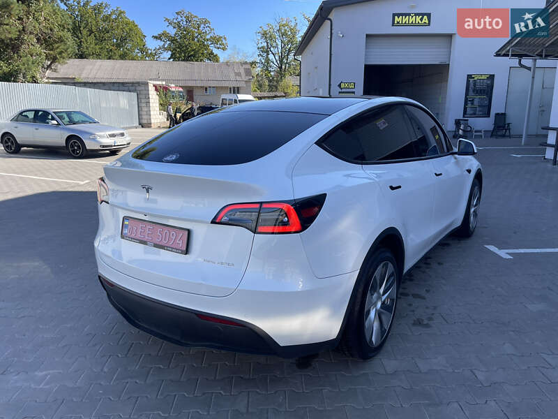 Внедорожник / Кроссовер Tesla Model Y 2020 в Луцке