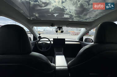Внедорожник / Кроссовер Tesla Model Y 2021 в 
