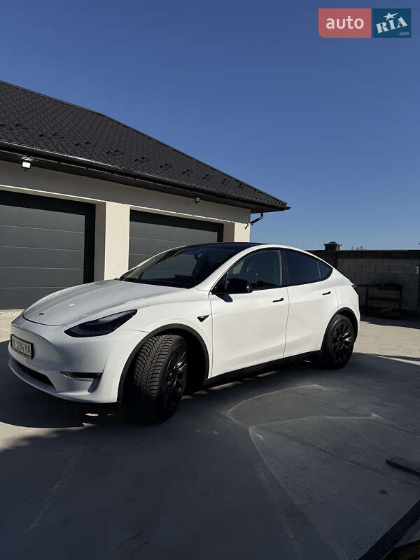 Позашляховик / Кросовер Tesla Model Y 2022 в Рівному