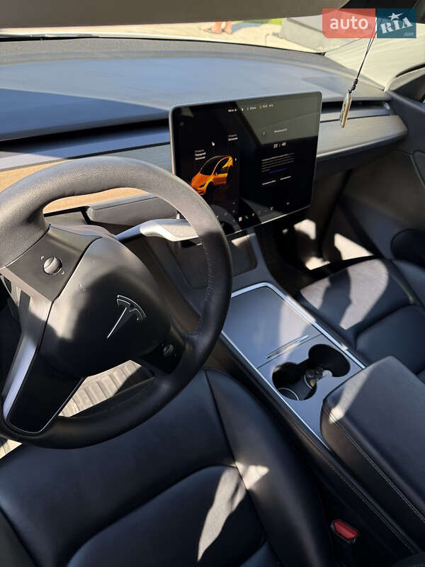 Позашляховик / Кросовер Tesla Model Y 2022 в Рівному