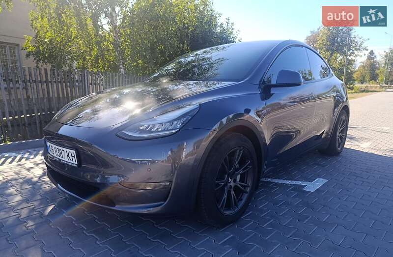 Позашляховик / Кросовер Tesla Model Y 2021 в 