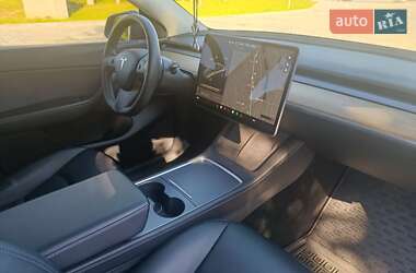 Позашляховик / Кросовер Tesla Model Y 2021 в 