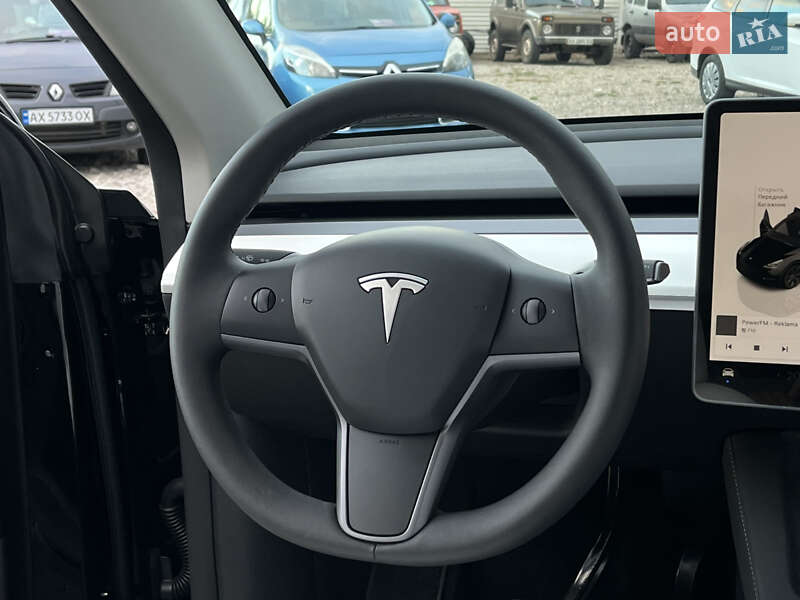 Внедорожник / Кроссовер Tesla Model Y 2025 в Харькове