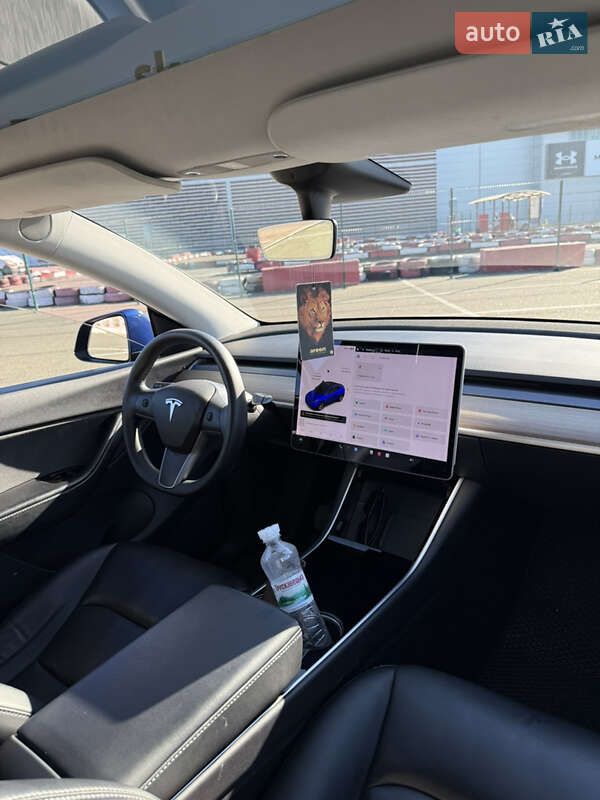 Внедорожник / Кроссовер Tesla Model Y 2020 в Киеве