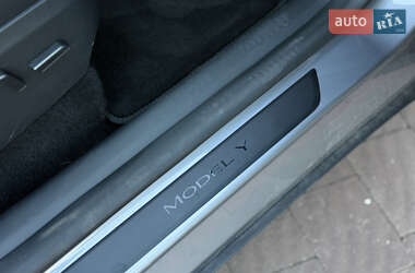 Внедорожник / Кроссовер Tesla Model Y 2025 в 