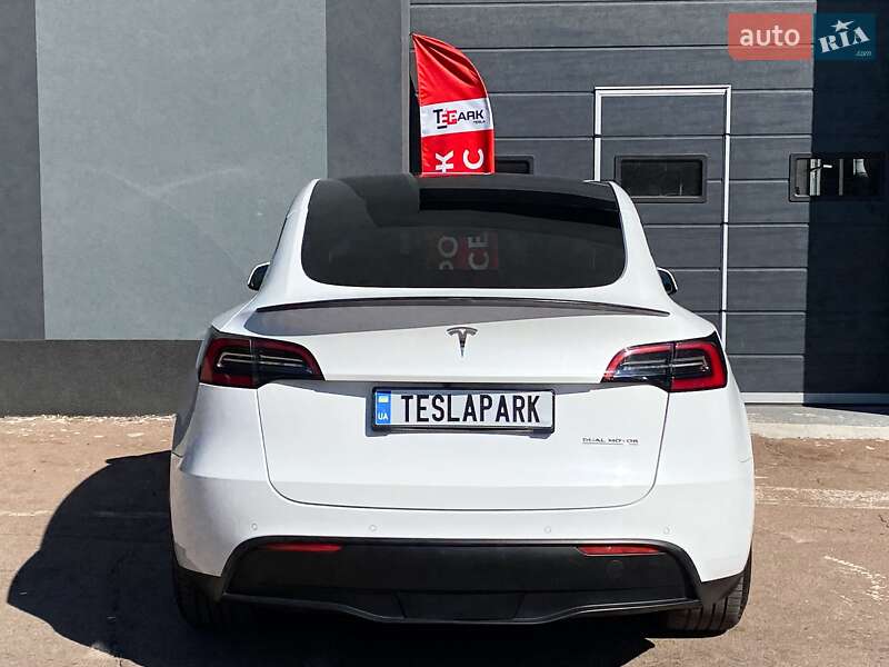 Внедорожник / Кроссовер Tesla Model Y 2022 в Киеве