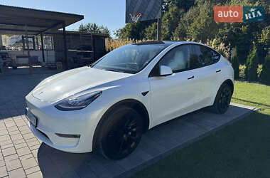 Внедорожник / Кроссовер Tesla Model Y 2021 в 