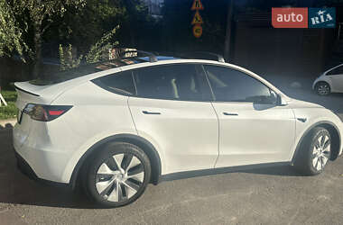 Внедорожник / Кроссовер Tesla Model Y 2024 в 