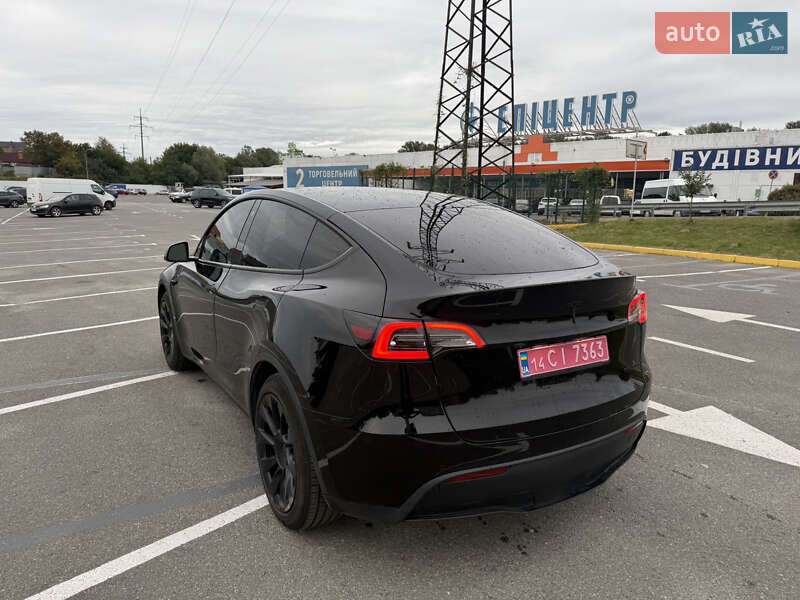 Внедорожник / Кроссовер Tesla Model Y 2022 в Ужгороде