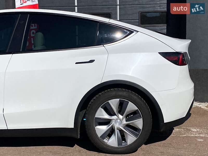 Позашляховик / Кросовер Tesla Model Y 2021 в Києві