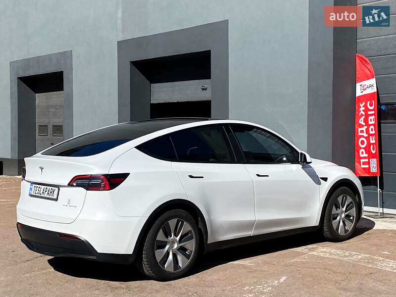 Позашляховик / Кросовер Tesla Model Y 2021 в Києві