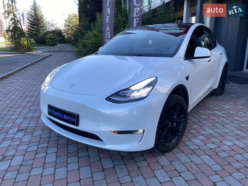 Внедорожник / Кроссовер Tesla Model Y 2021 в 