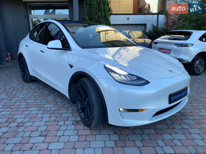 Позашляховик / Кросовер Tesla Model Y 2021 в Львові