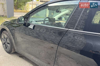 Внедорожник / Кроссовер Tesla Model Y 2024 в Днепре