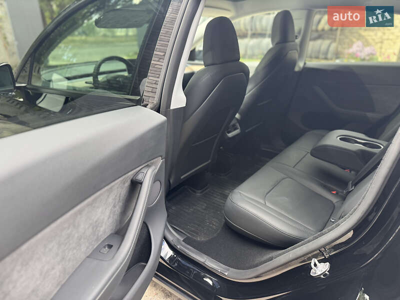 Внедорожник / Кроссовер Tesla Model Y 2024 в Днепре фото 30 Внедорожник / Кроссовер Tesla Model Y 2024 в Днепре