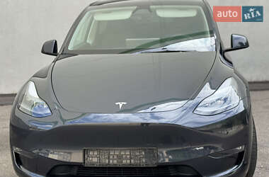 Внедорожник / Кроссовер Tesla Model Y 2024 в 