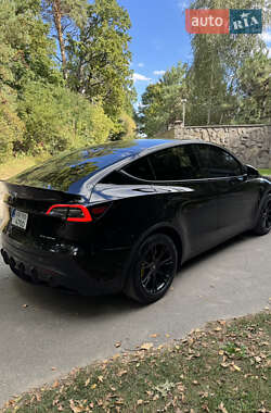 Позашляховик / Кросовер Tesla Model Y 2020 в 