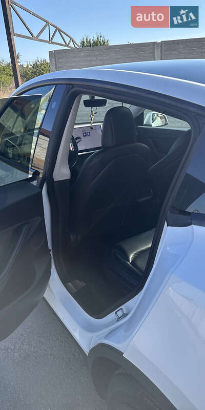Внедорожник / Кроссовер Tesla Model Y 2021 в Одессе