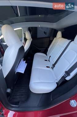 Внедорожник / Кроссовер Tesla Model Y 2023 в 