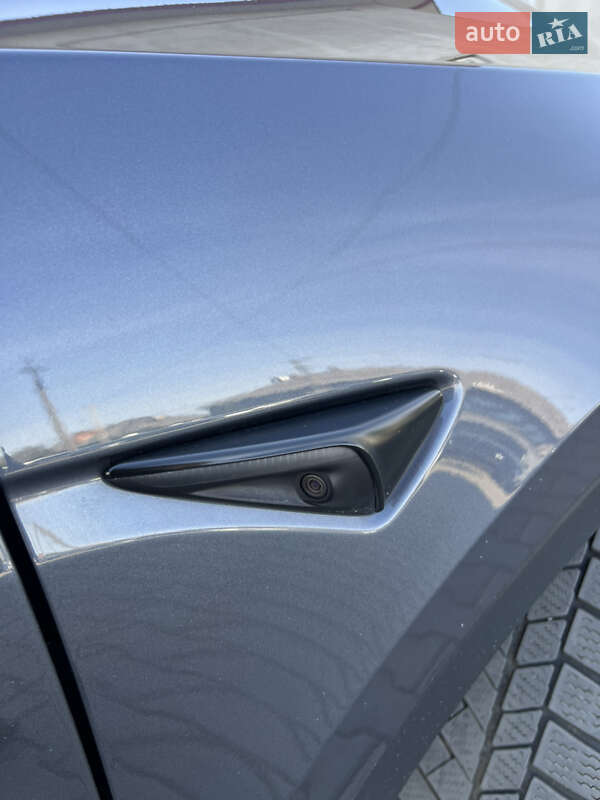 Внедорожник / Кроссовер Tesla Model Y 2022 в Луцке