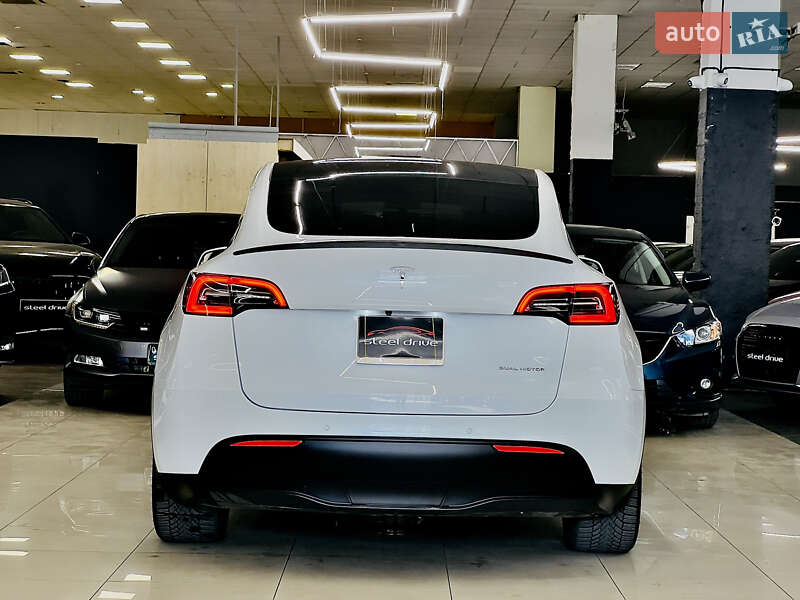 Позашляховик / Кросовер Tesla Model Y 2021 в Миколаєві