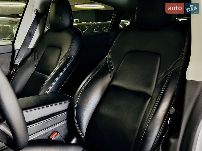 Позашляховик / Кросовер Tesla Model Y 2021 в Миколаєві