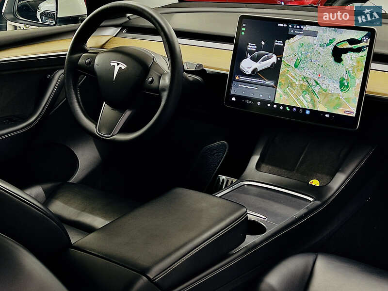 Позашляховик / Кросовер Tesla Model Y 2021 в Миколаєві