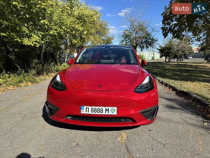 Tesla Model Y 2022