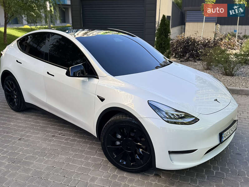 Позашляховик / Кросовер Tesla Model Y 2021 в Дніпрі