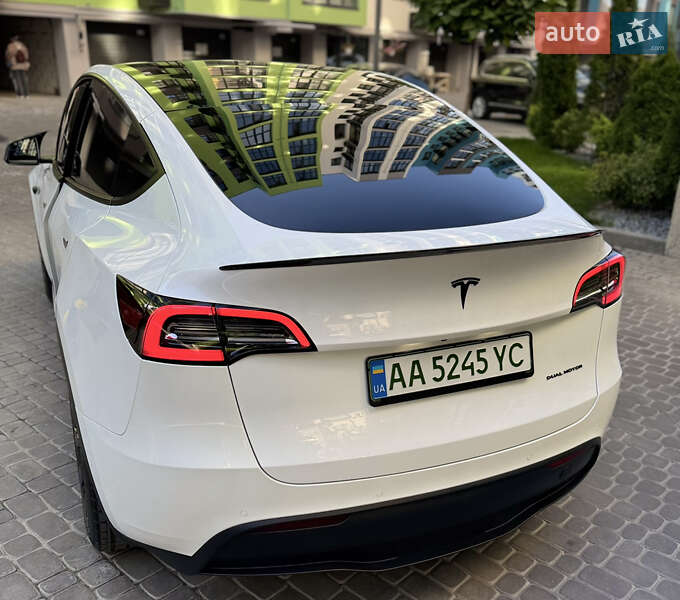 Позашляховик / Кросовер Tesla Model Y 2021 в Дніпрі