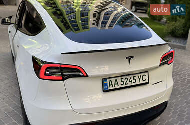 Позашляховик / Кросовер Tesla Model Y 2021 в 