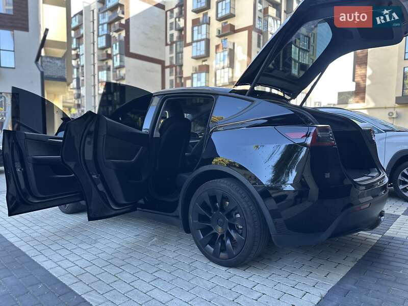 Позашляховик / Кросовер Tesla Model Y 2023 в Хмельницькому