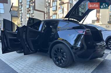Внедорожник / Кроссовер Tesla Model Y 2023 в 
