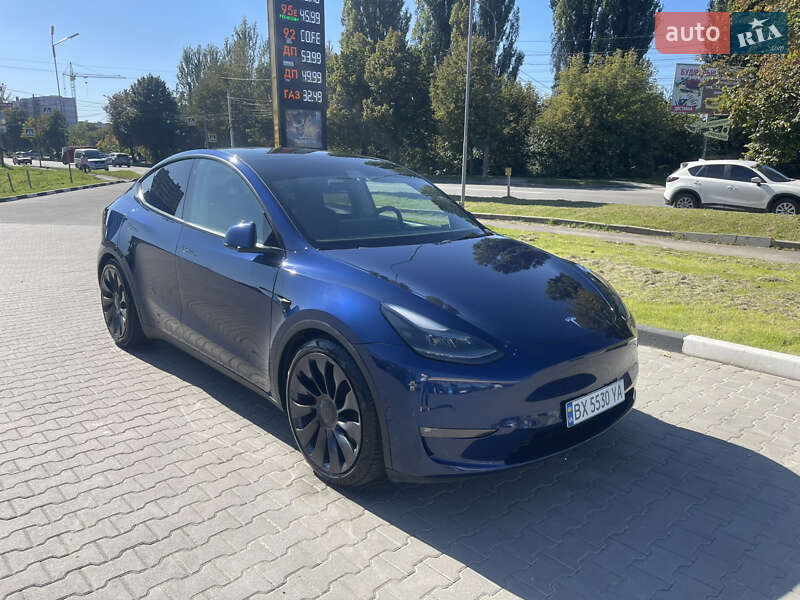 Tesla Model Y 2021