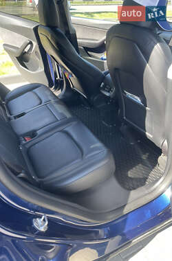 Внедорожник / Кроссовер Tesla Model Y 2021 в 