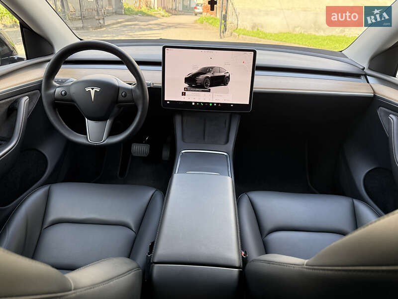 Внедорожник / Кроссовер Tesla Model Y 2023 в Львове