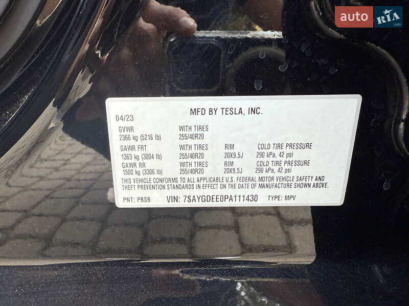 Внедорожник / Кроссовер Tesla Model Y 2023 в Львове