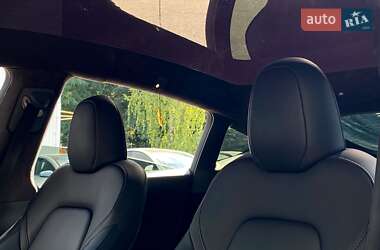 Внедорожник / Кроссовер Tesla Model Y 2023 в 