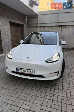Позашляховик / Кросовер Tesla Model Y 2023 в 