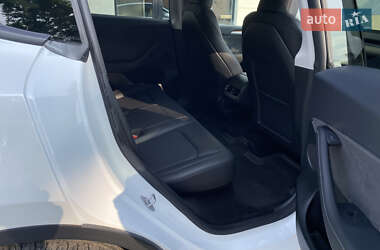 Позашляховик / Кросовер Tesla Model Y 2023 в 