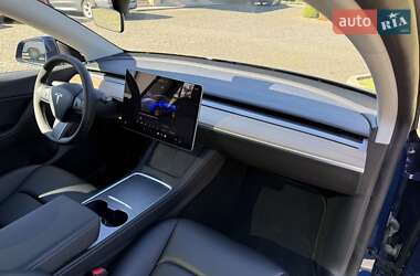 Внедорожник / Кроссовер Tesla Model Y 2022 в 