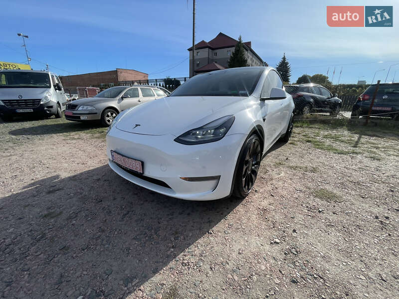 Позашляховик / Кросовер Tesla Model Y 2022 в 