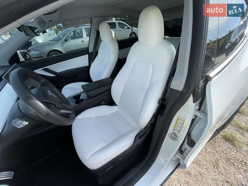 Внедорожник / Кроссовер Tesla Model Y 2022 в Луцке