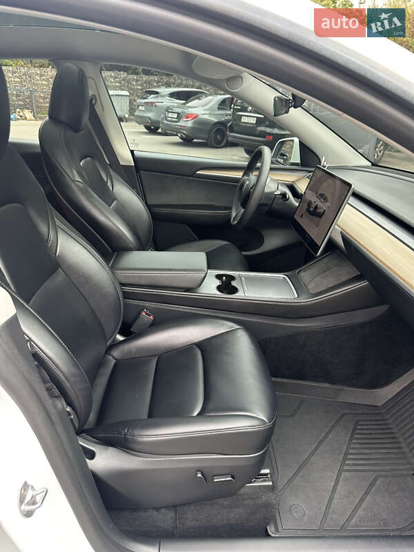 Внедорожник / Кроссовер Tesla Model Y 2023 в Харькове