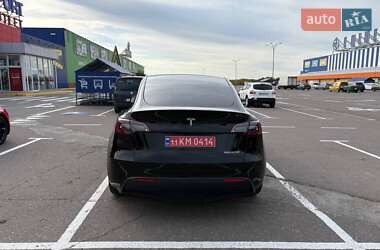 Позашляховик / Кросовер Tesla Model Y 2023 в 