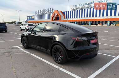 Позашляховик / Кросовер Tesla Model Y 2023 в 