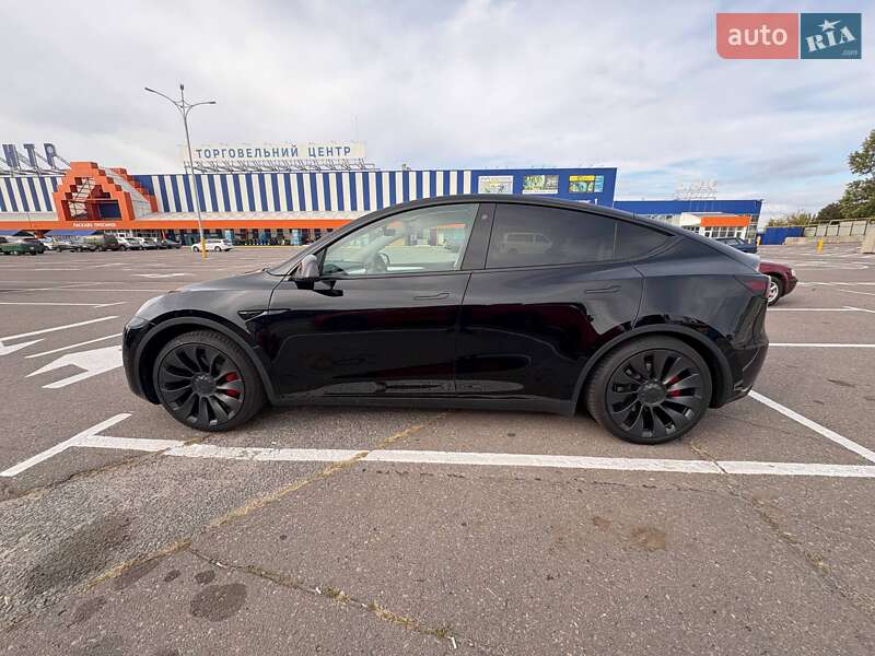 Позашляховик / Кросовер Tesla Model Y 2023 в Харкові