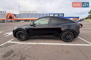 Позашляховик / Кросовер Tesla Model Y 2023 в 