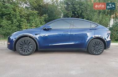 Позашляховик / Кросовер Tesla Model Y 2023 в 