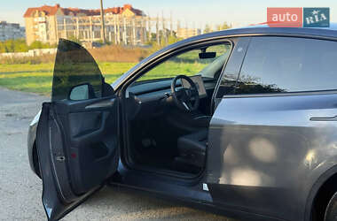 Внедорожник / Кроссовер Tesla Model Y 2023 в 